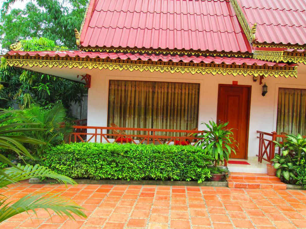 Reaksmey Meanrith Guesthouse And Residence Sihanoukville Ngoại thất bức ảnh